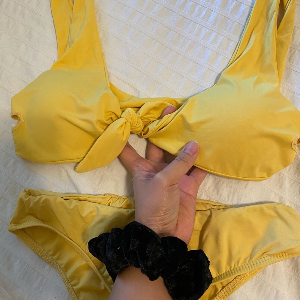 YELLOW BIKINI 💛💛